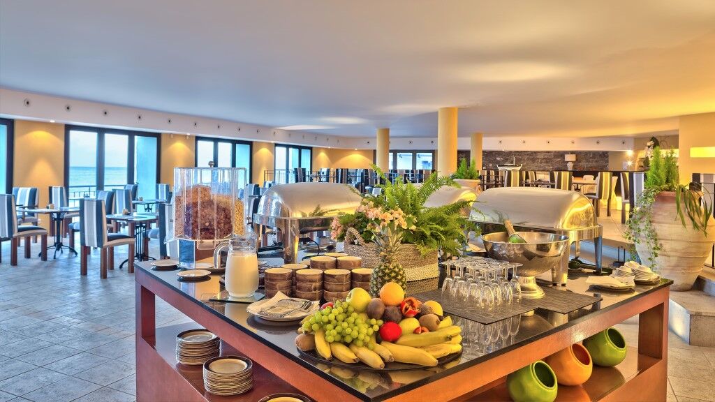 Hotel Torre Praia Порту-Санту Экстерьер фото